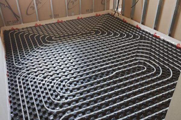 Aerotermia Navarra · Instalación de aerotermia en Pamplona y Navarra con suelos radiantes